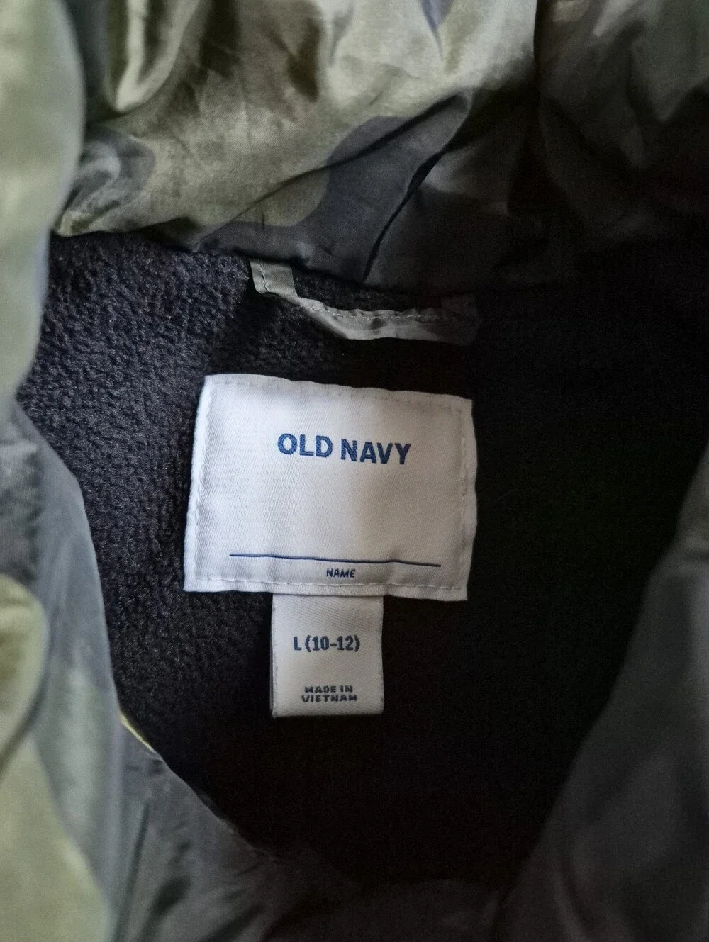 Old Navy Camo Puffer Vest Fleece Lining Boys Size L 10-12